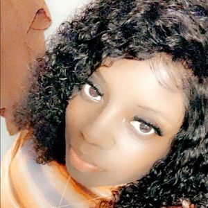 Meet your Posher, Kisha